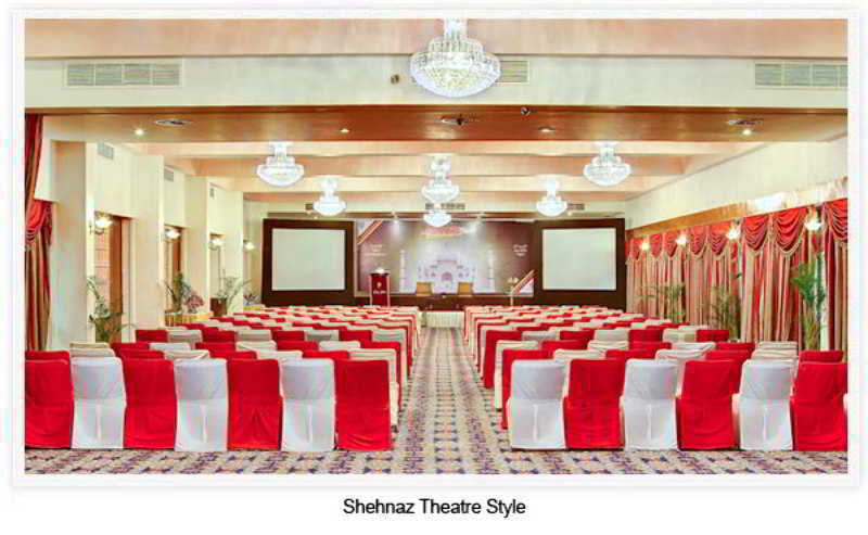 Hotel Clarks Shiraz Agra  Bagian luar foto